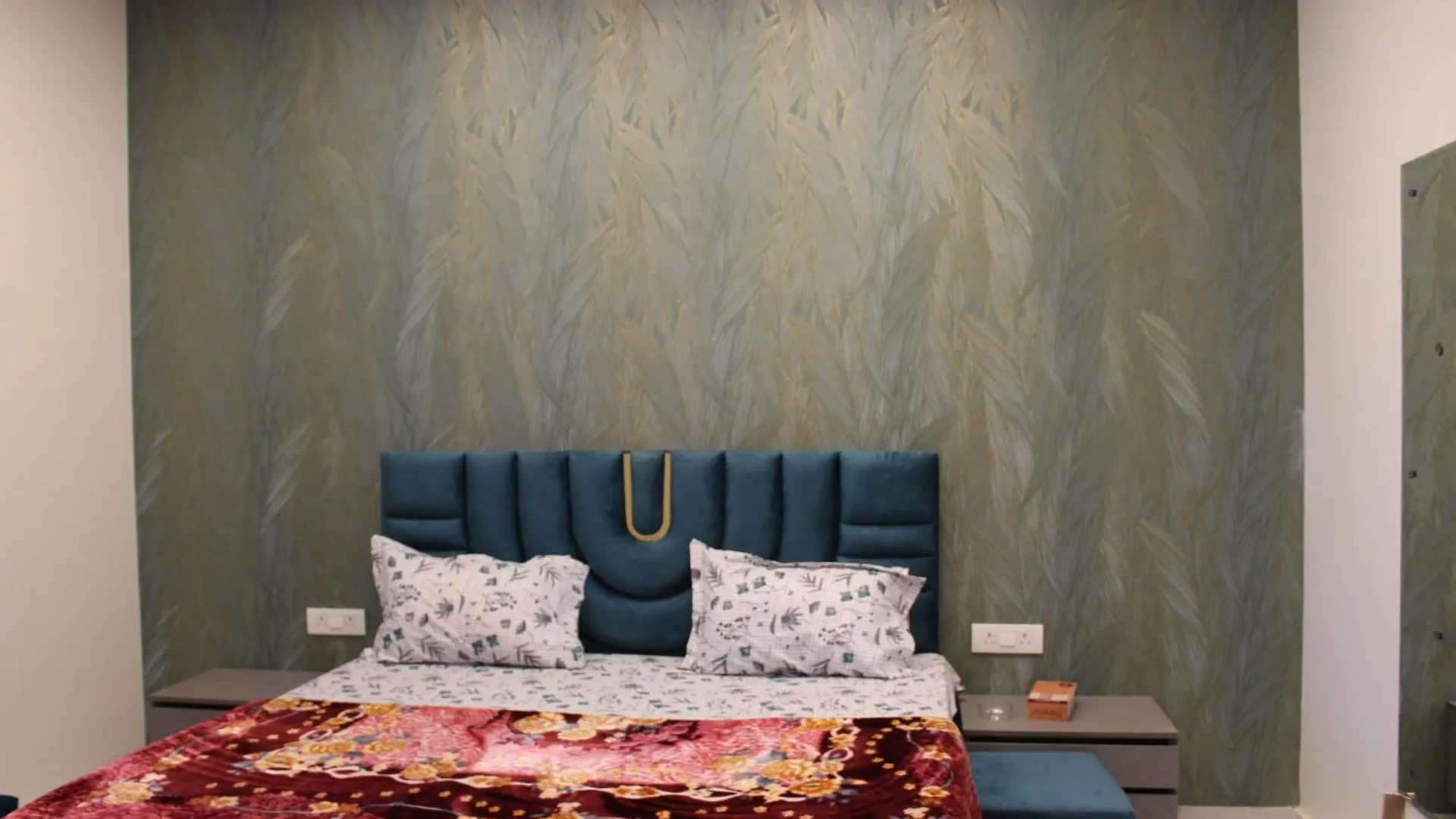 Luxury Private Farmhouse Gurgaon Apartment